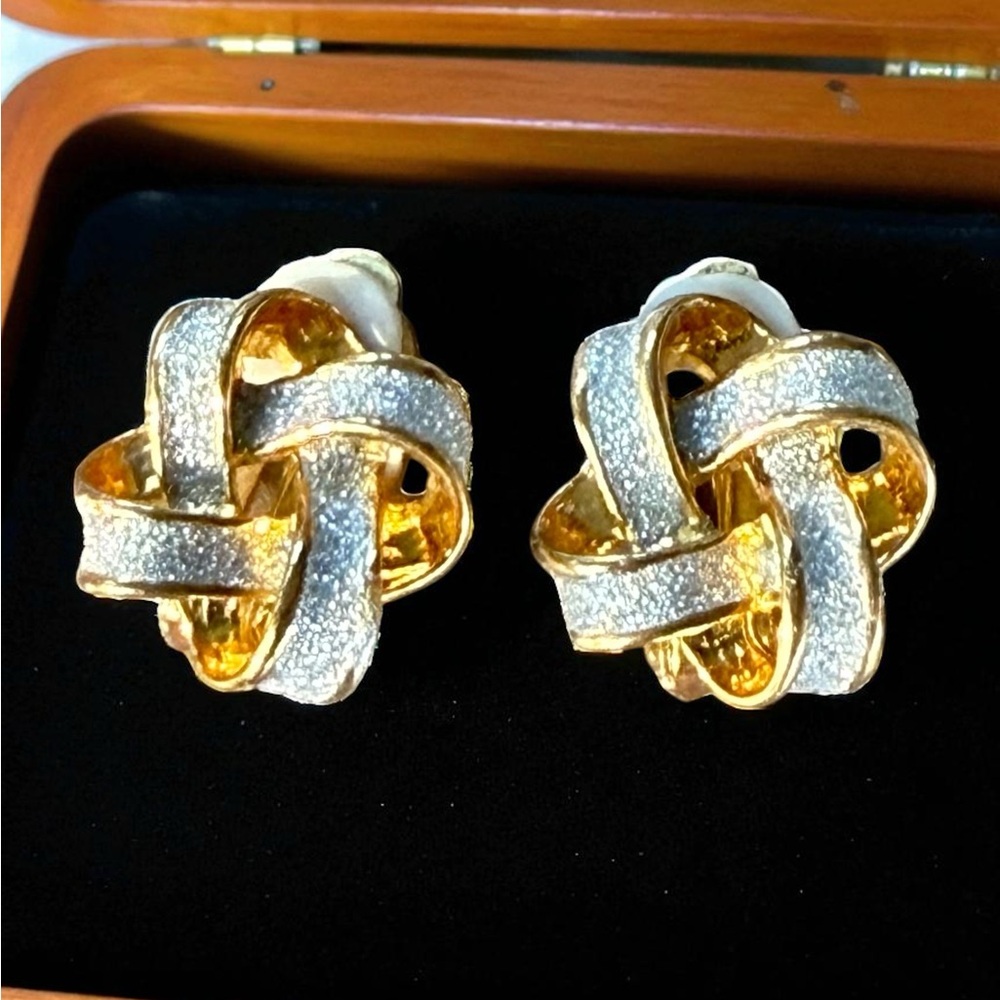 VTG Elegant Gold & Silver Knot Clip On Earrings